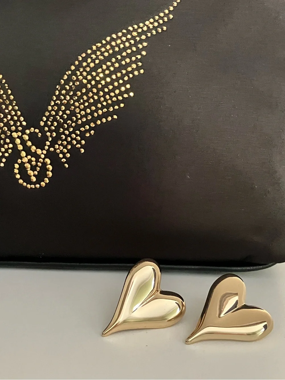 Victoria's Secret Backstage  Satin Shine Gift Set Bag Heart Earrings Scrunchie